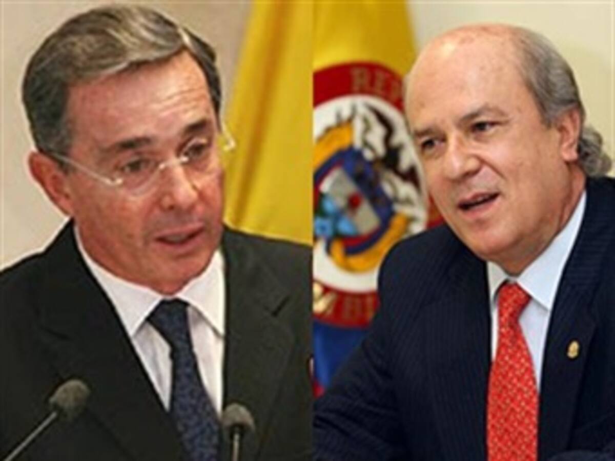 Valencia Copete no asistió a conciliación con Uribe