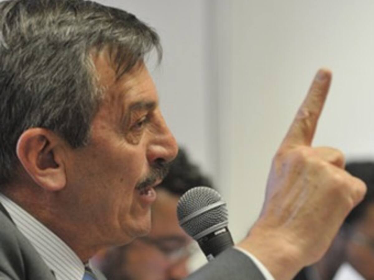 Coronel (r) Plazas Vega a la justicia ordinaria por los hechos del Palacio de Justicia