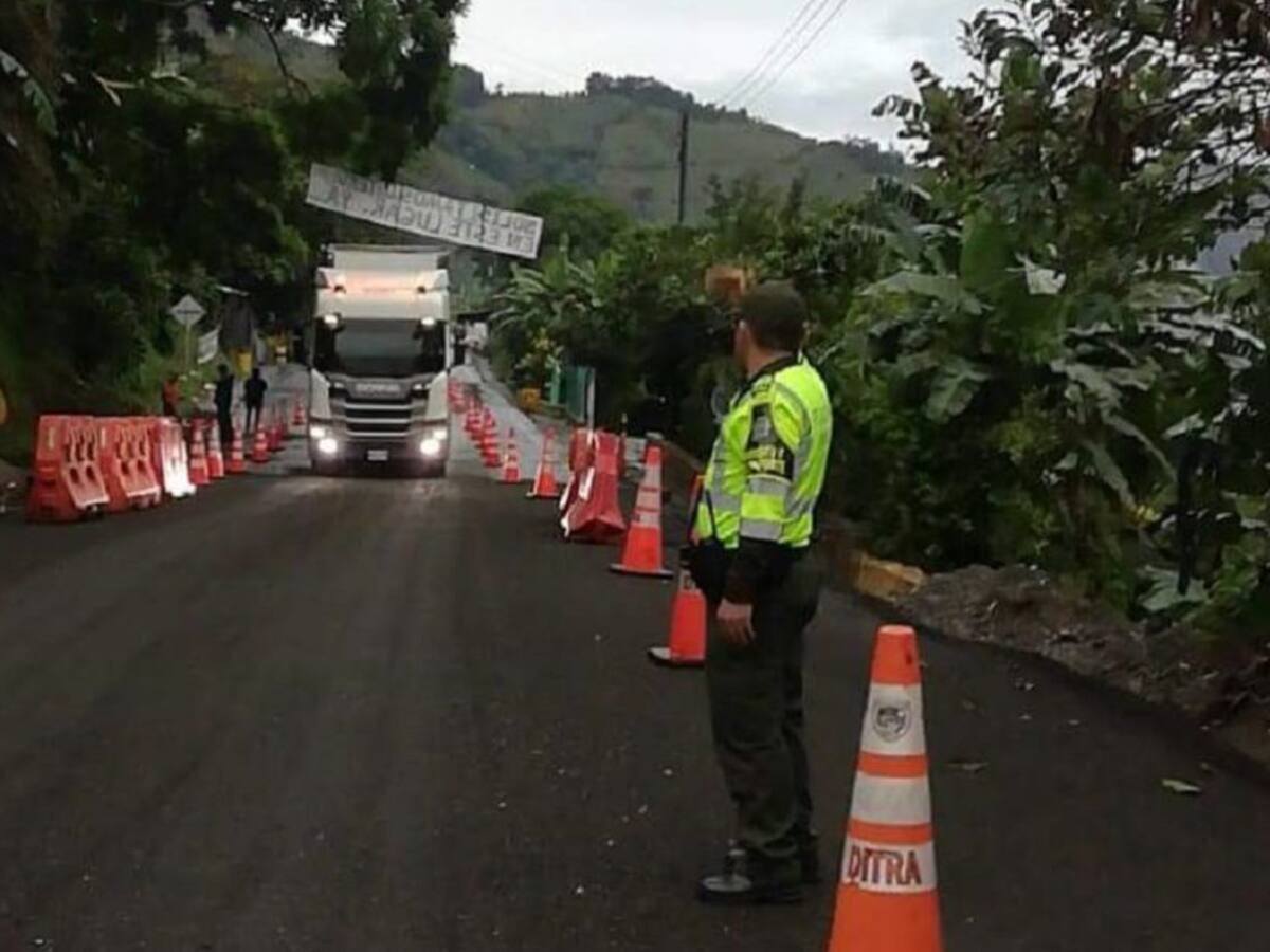 Gremios alertan por pérdidas y costos por trancones vía Cajamarca e Ibagué