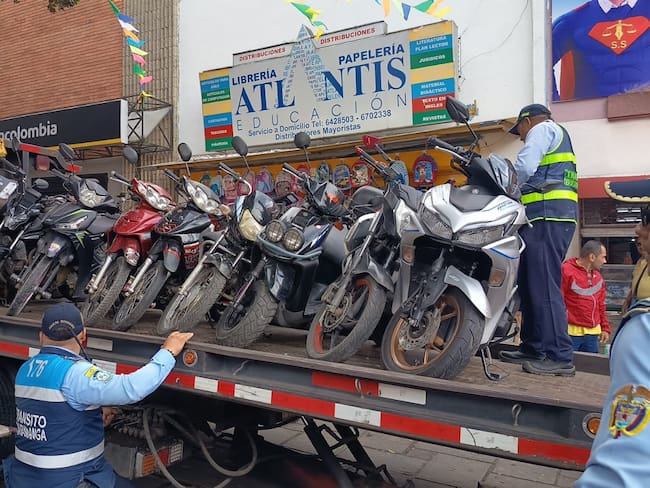 Operativo contra los ‘mal parqueados’ en el centro de Bucaramanga