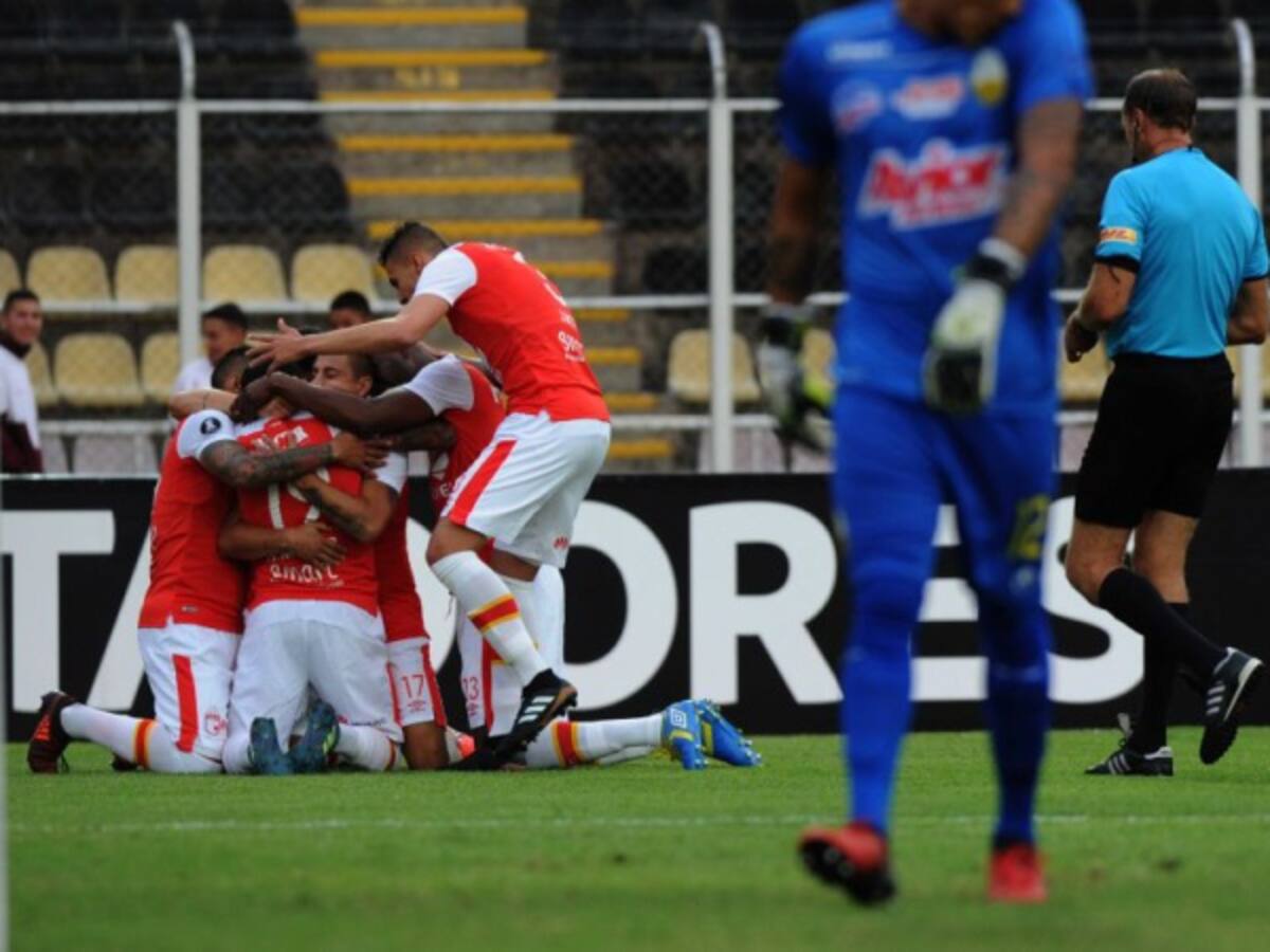 Santa Fe tomó ventaja de visitante y define paso a tercera fase en Bogotá