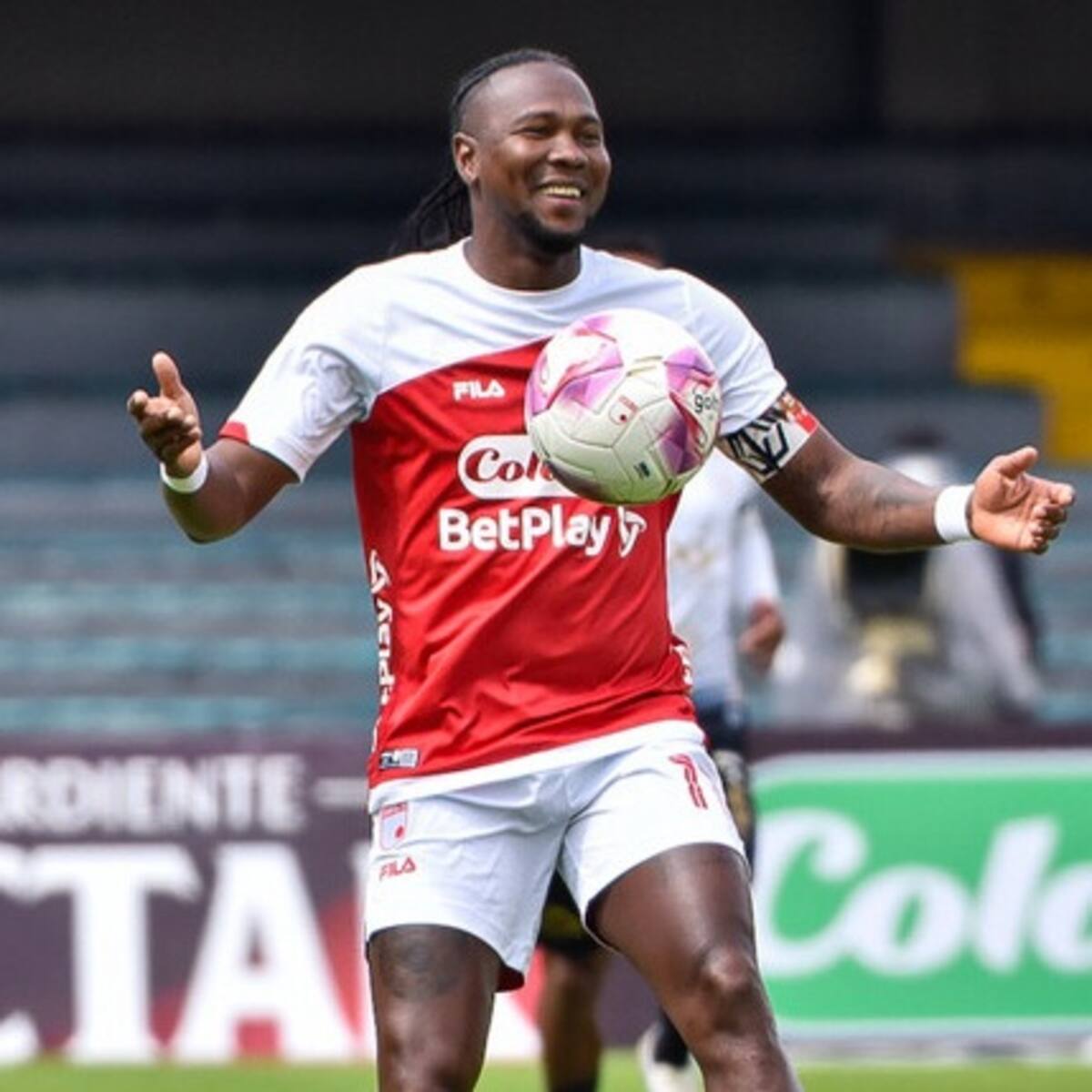 Rodallega fue autocrítico tras empate con Chicó y envió mensaje a hinchas de Santa Fe ¿Hay crisis?