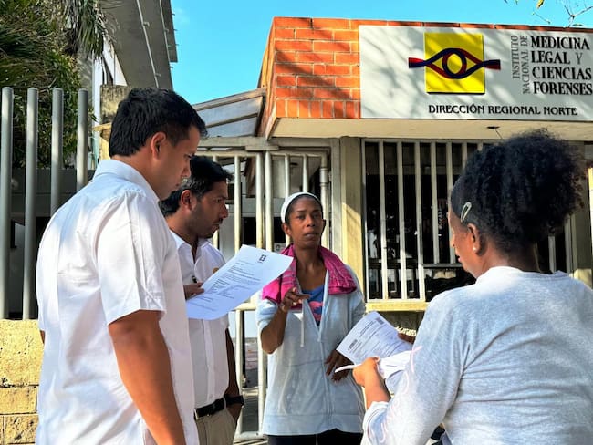 Alcaldía de Cartagena brinda apoyo a familiares de tragedia de bus en Tubará