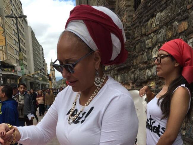 Mientras cenaba con el presidente Santos, amenazan a Piedad Córdoba