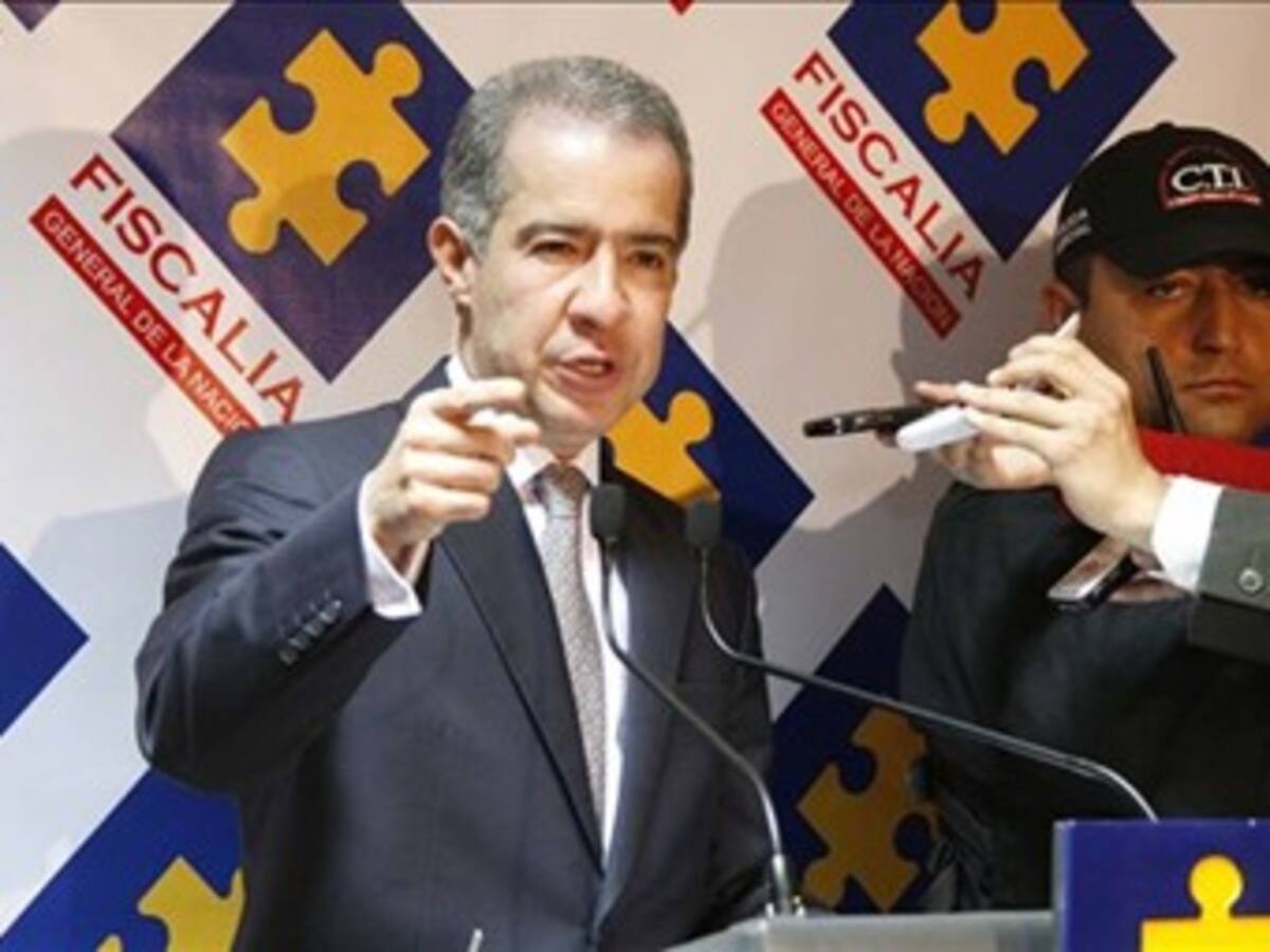 Fiscal General firmó orden de captura con fines de extradición de DMG y sus socios