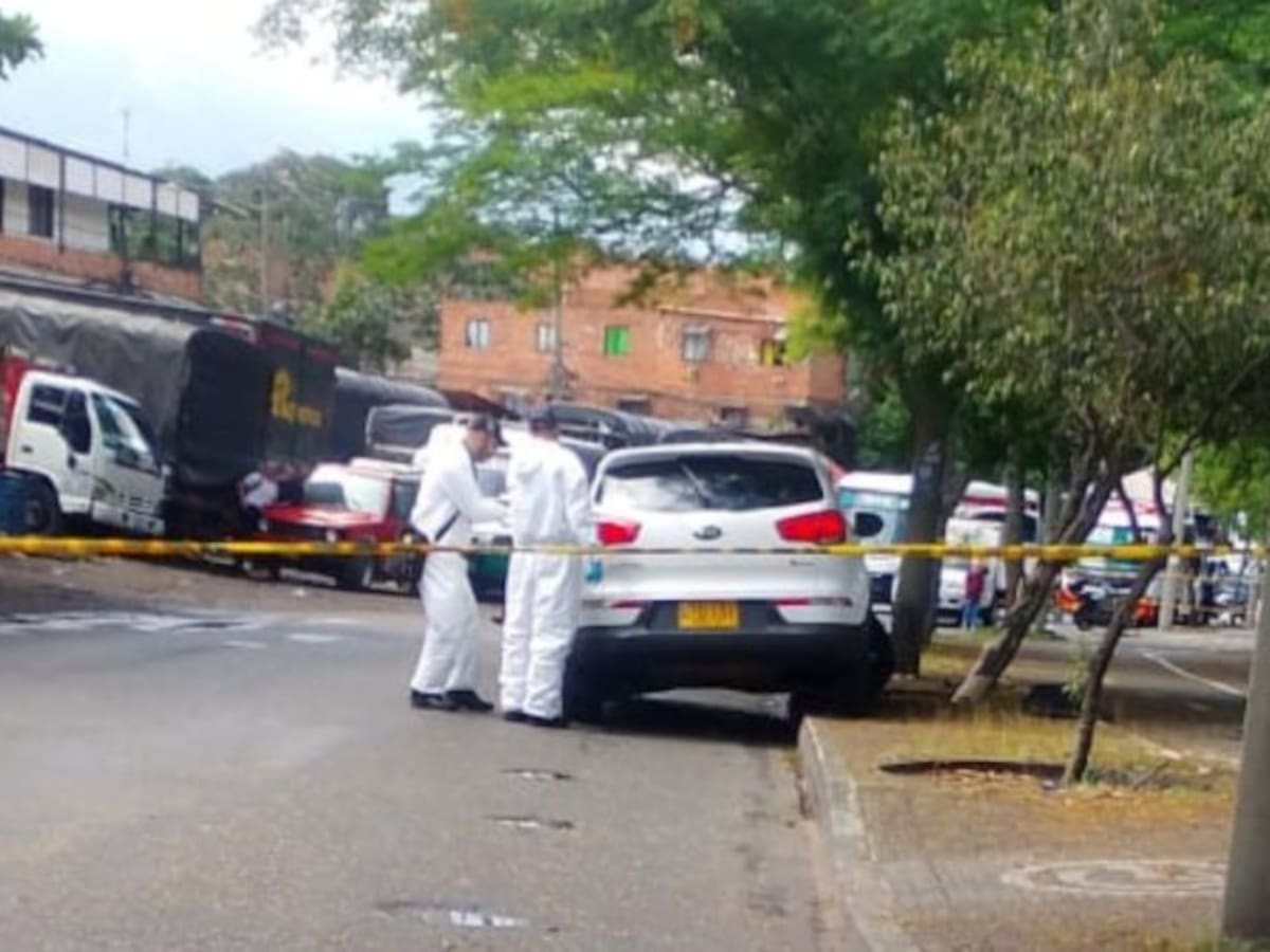 En Medellín, un hombre huyó de la policía y durante la persecución hubo una balacera