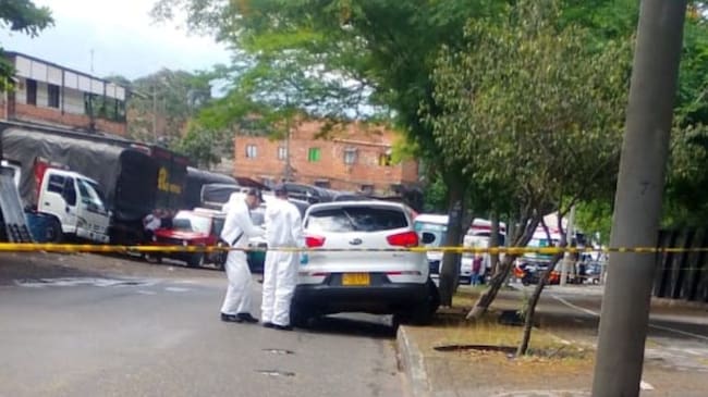 Camioneta estrellada en Aranjuez - foto A A Otro Ángulo