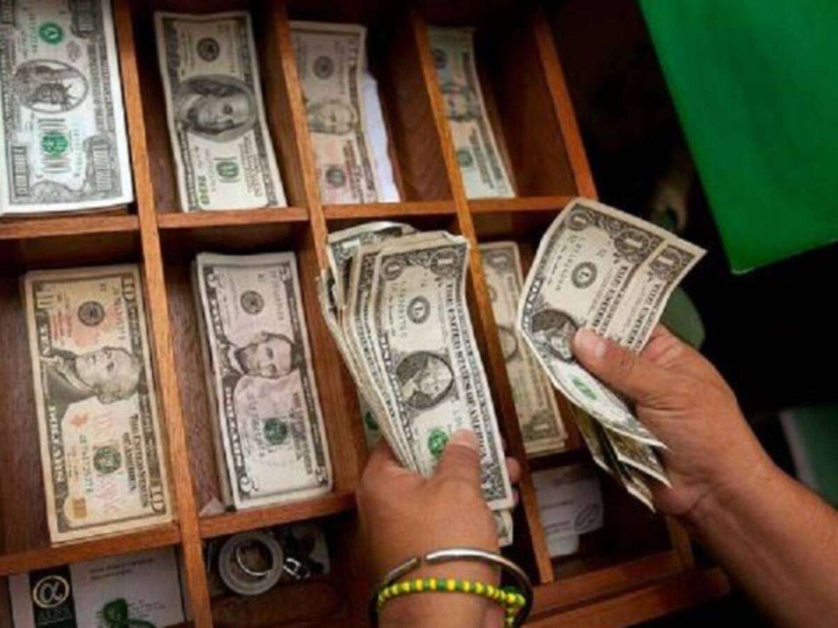 Dólar podría caer a los $ 3.000 por recuperación del precio del petróleo