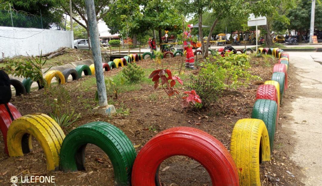 El proyecto tiene como objetivo utilizar los residuos generados de las actividades de poda de árboles y corte de césped