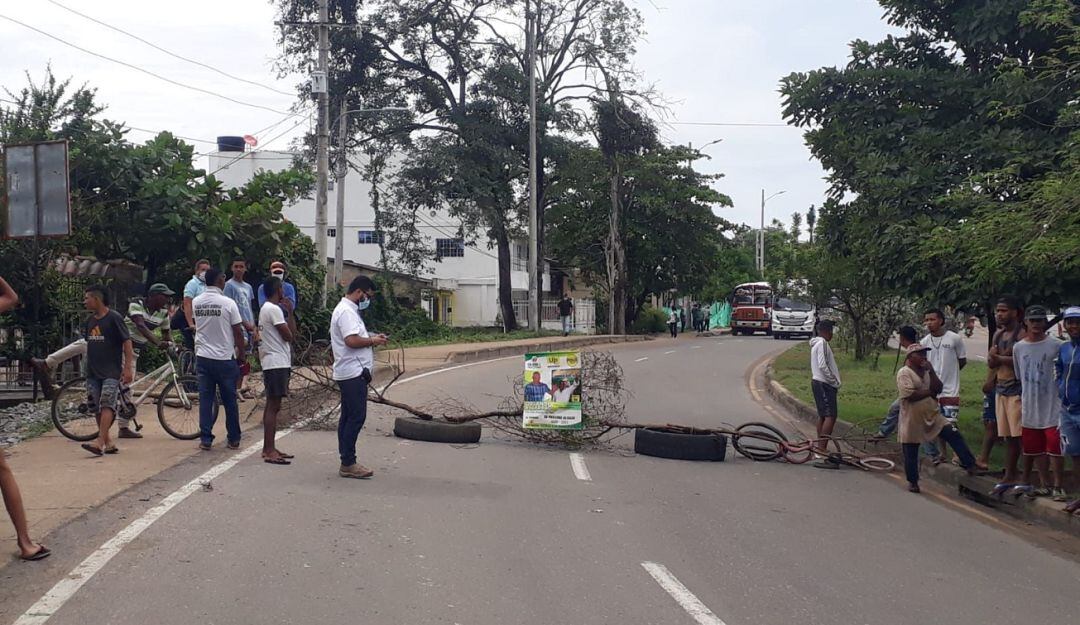 Los manifestantes aseguraron que todas las semanas se presentan cortes reiterados en el servicio y todavía no se da una solución