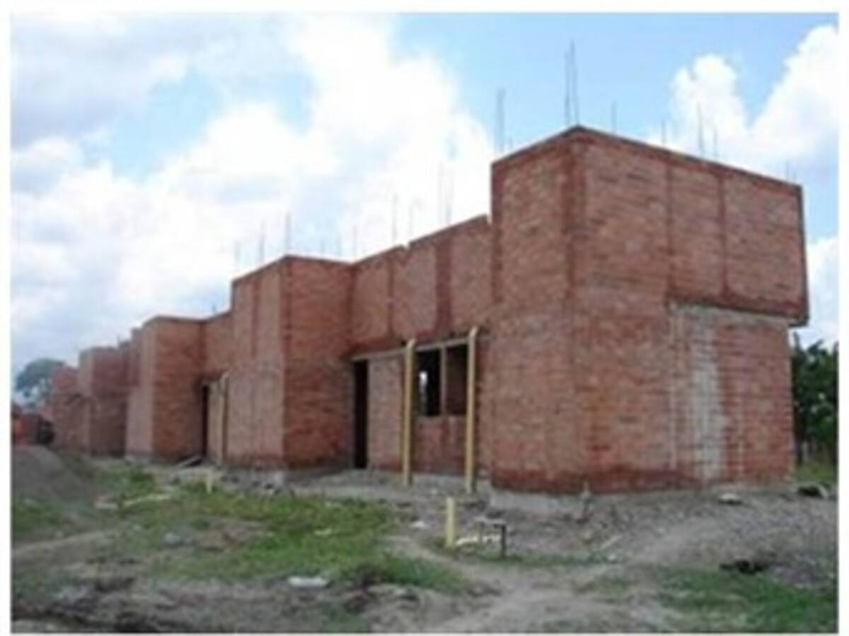 Gobierno estudia la implementación de un nuevo programa de vivienda para familias pobres