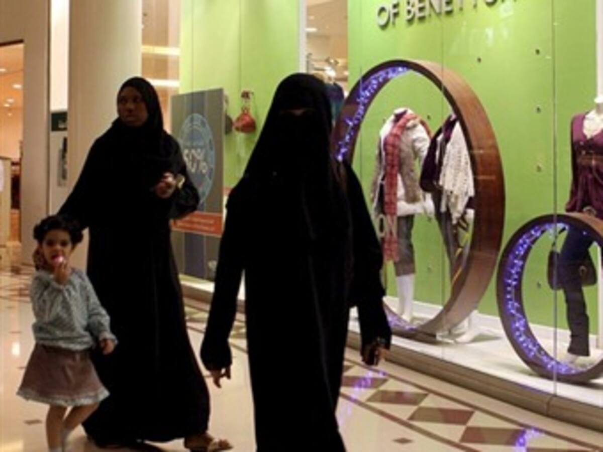 Polémica en Arabia Saudí por prohibición de conducir a las mujeres