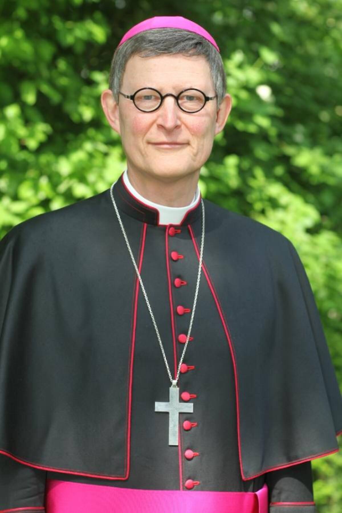 Rainer Maria Woelki, tiene 56 años, es arzobispo de Berlín