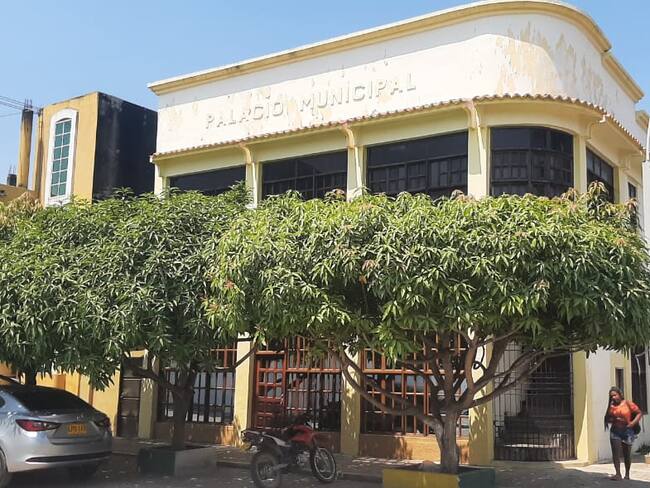 Polémica por vaca en escudo de Aracataca, Magdalena: presidente del Concejo responde