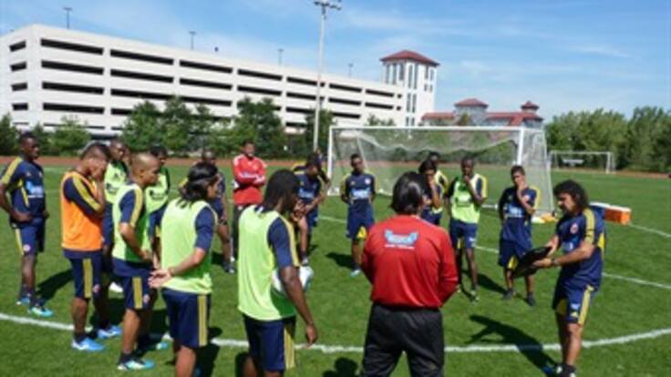 Colombia trabaja con 17 jugadores en New York a la espera de David Ospina