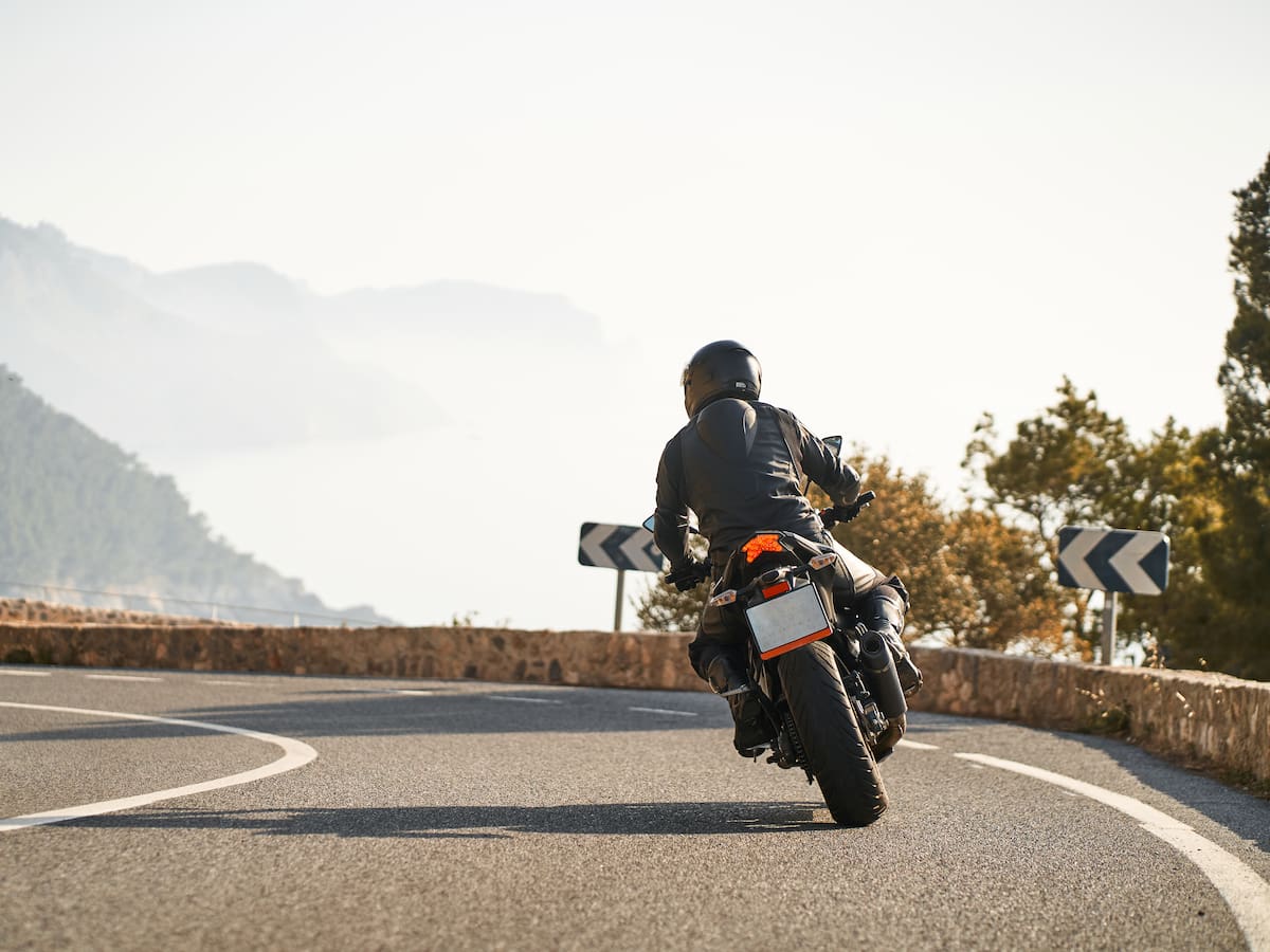 ¿Cuántos kilómetros puede recorrer una moto eléctrica? Le contamos su tiempo de carga