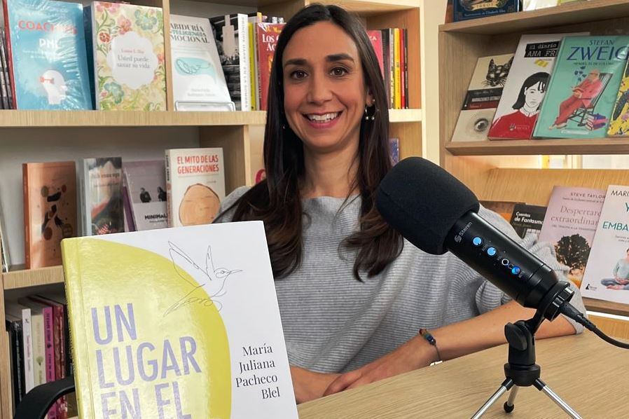 La escritora María Juliana Pacheco Blel presenta “Un lugar en el mundo”