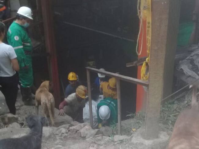 Desprendimiento de roca en mina de Angelópolis dejó 2 muertos