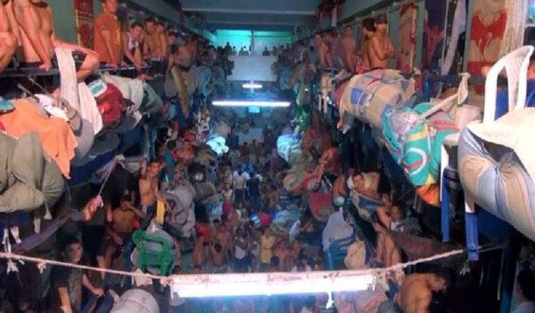 Hacinamiento en Cárceles 