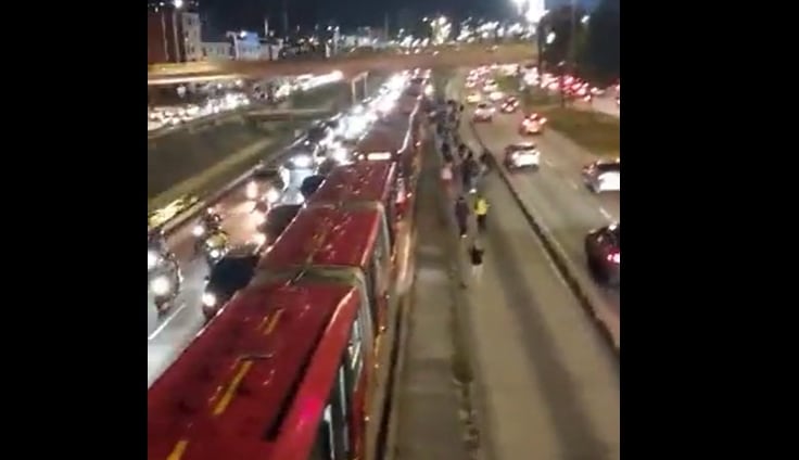 Congestión vehicular en la Av. NQS - Concejal Diego Cancino