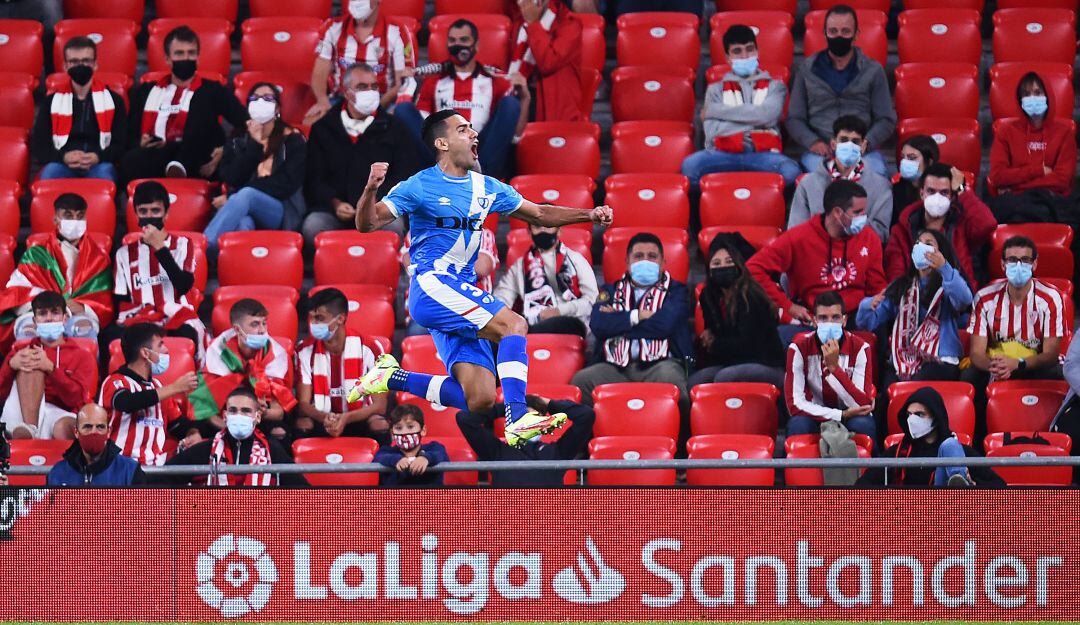 Falcao García celebrando su gol con Rayo Vallecano ante Athletic de Bilbao en 2021