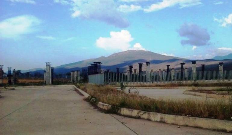 Estructura del nuevo terminal que solo lleva un 30% de construcción