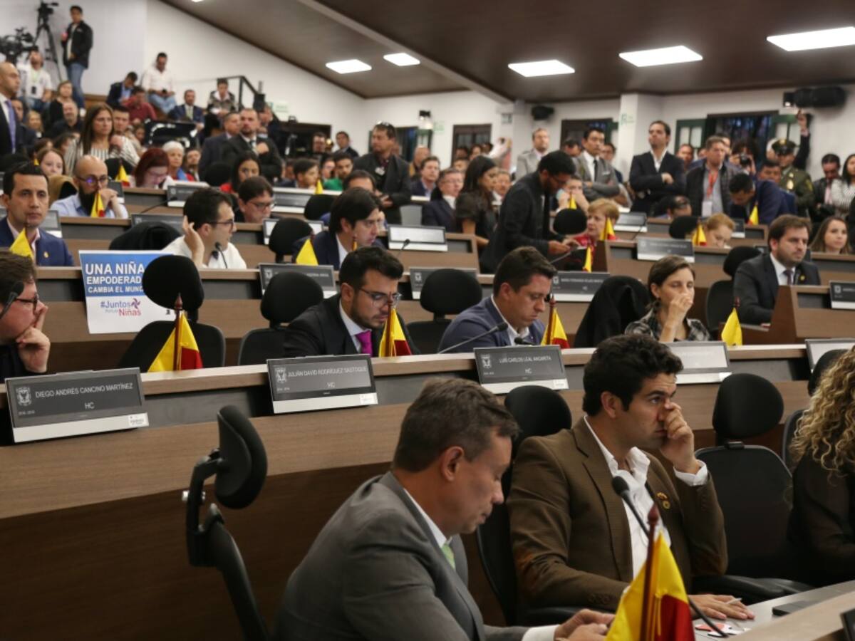 Concejales piden sanción disciplinaria a funcionaria