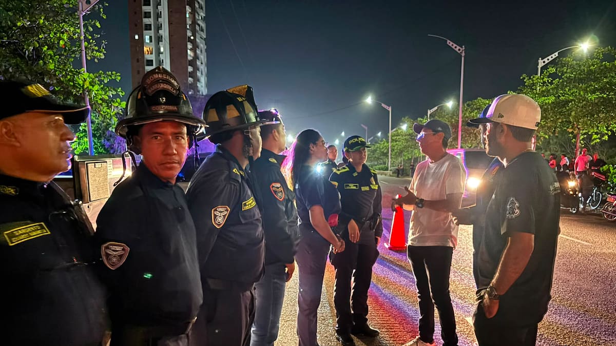 Hombre rescatado de torre de energía en Barranquilla recibe atención médica y psicológica