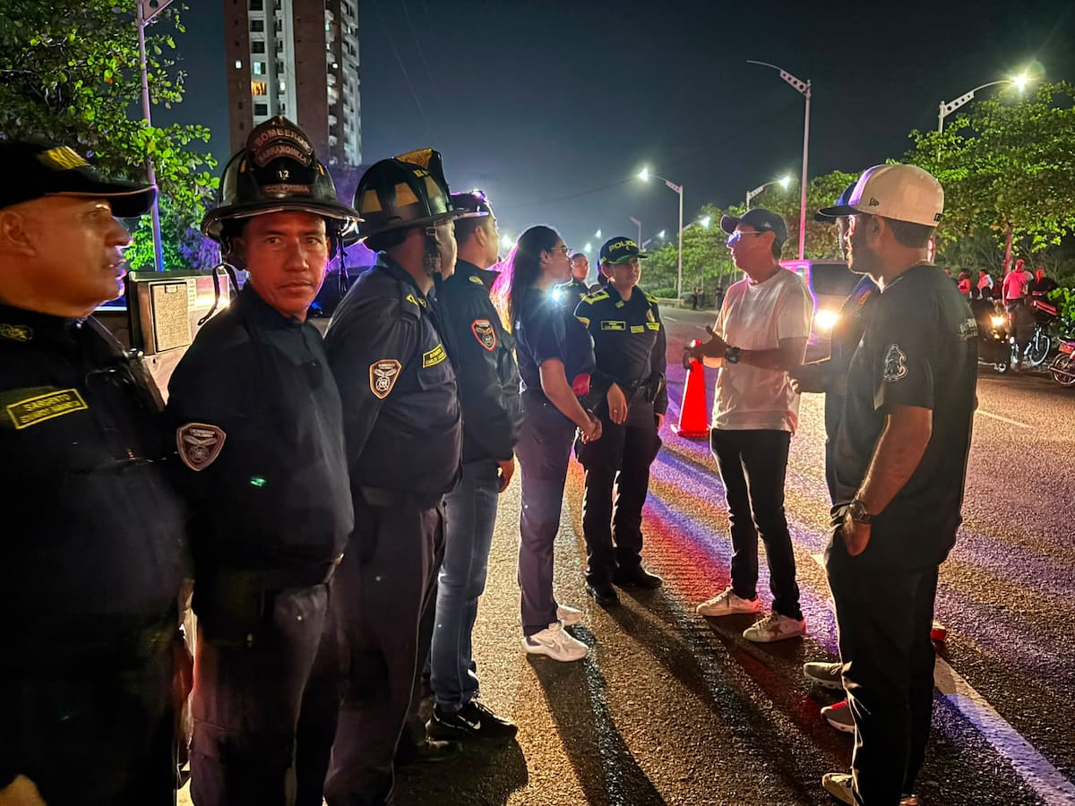 Hombre rescatado de torre de energía en Barranquilla recibe atención médica y psicológica