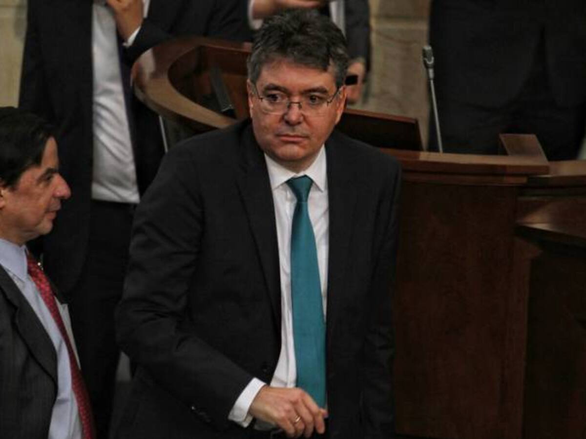 Mi principal dolor de cabeza es la inflación: Minhacienda