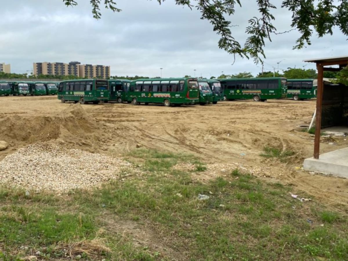 Conductores protestan por crímenes y ataques a buses en Barranquilla