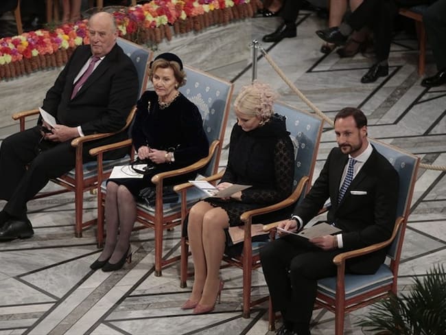 Oslo (Norway), 10/12/2016.- Norwegian Royals (L-R) King Harald of Norway, Queen Sonja of Norway, Crown Princess Mette-Marit and Crown Prince Haakon attend the Peace Prize awarding ceremony.. Foto: Agencia EFE