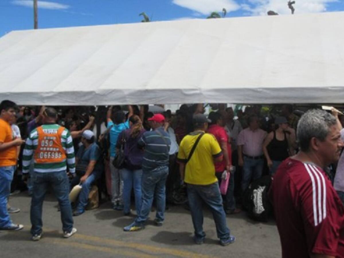 Deportados marcharon por las calles de Cúcuta pidiendo empleo al Gobierno Nacional