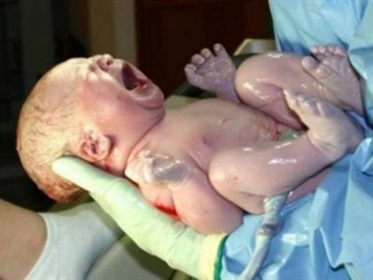 En Chile un transexual dio a luz un niño