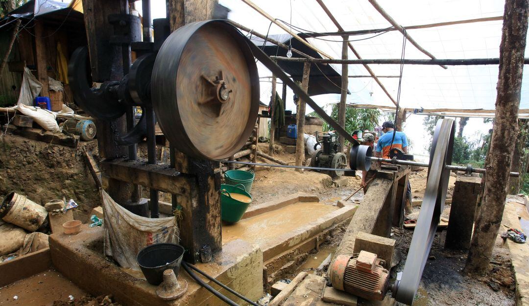 En los Farallones de Cali la minería ilícita se resistiera a desaparecer.