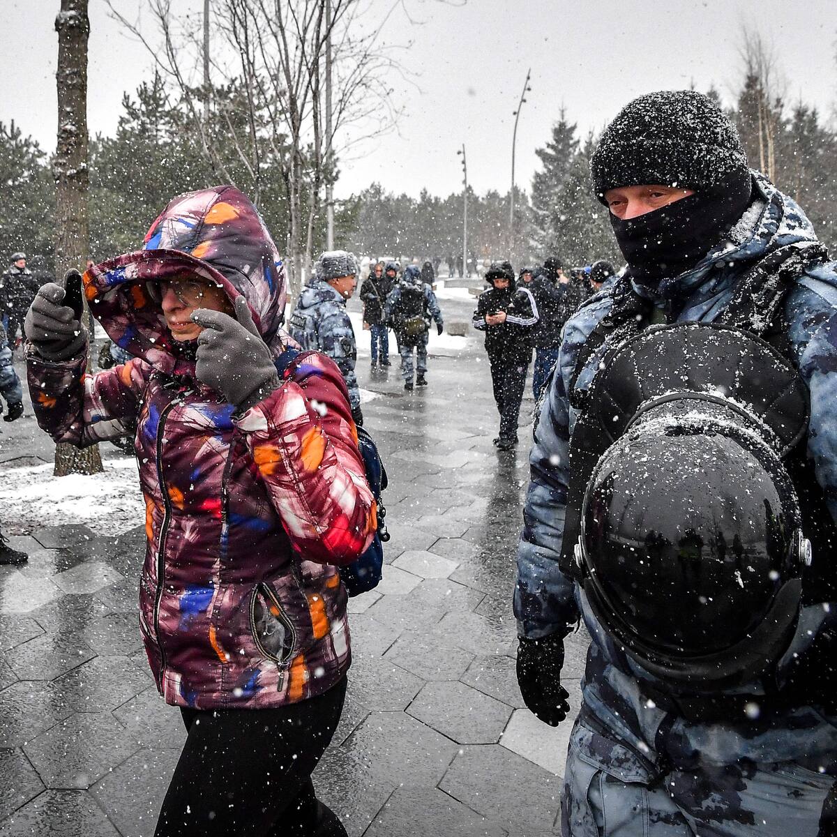 “Las personas son perseguidas”: activista sobre detenciones de rusos que se oponen a la guerra en Ucrania