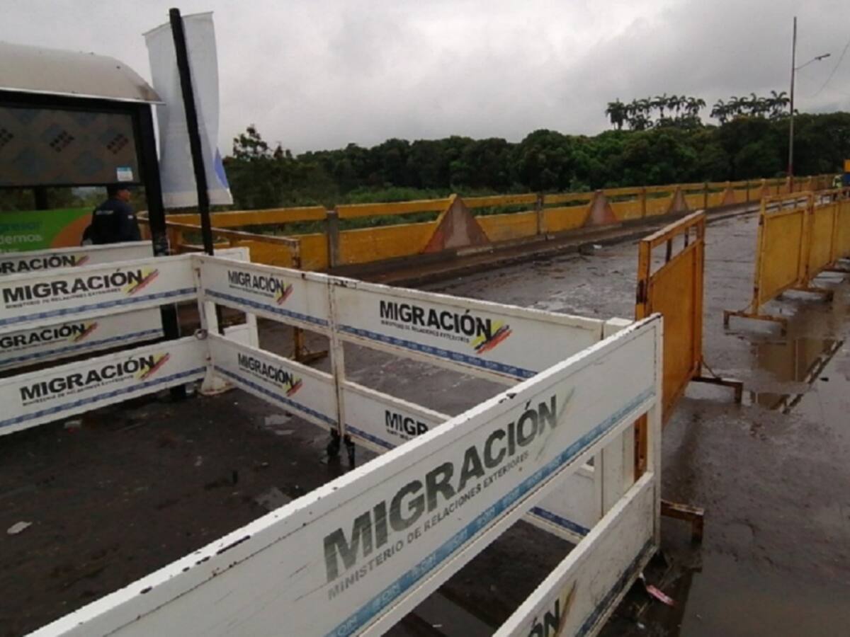 Corredor humanitario evitará deserción de estudiantes residentes