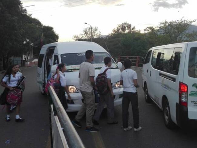 Estudiantes venezolanos que pasan la frontera para recibir clases en Cúcuta.