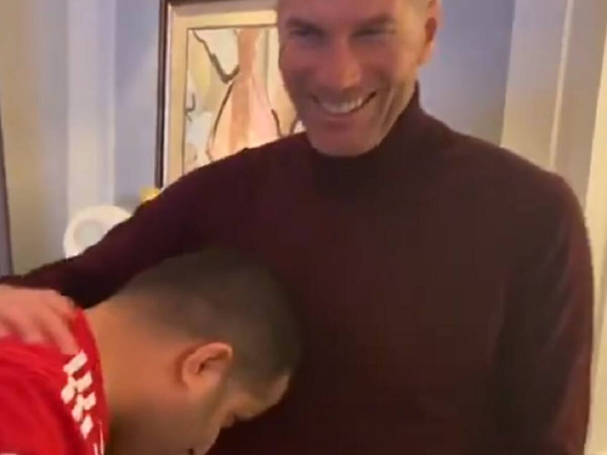 Jeque árabe devuelve cabezazo que Zidane le dio a Materazzi