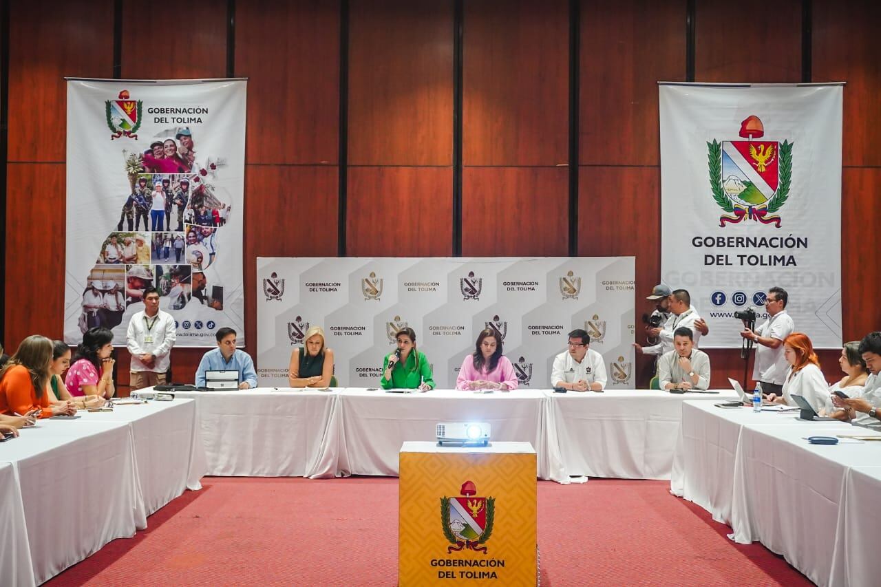 Reunión liderada por la gobernadora del Tolima, Adriana Matiz con los empresarios de la region