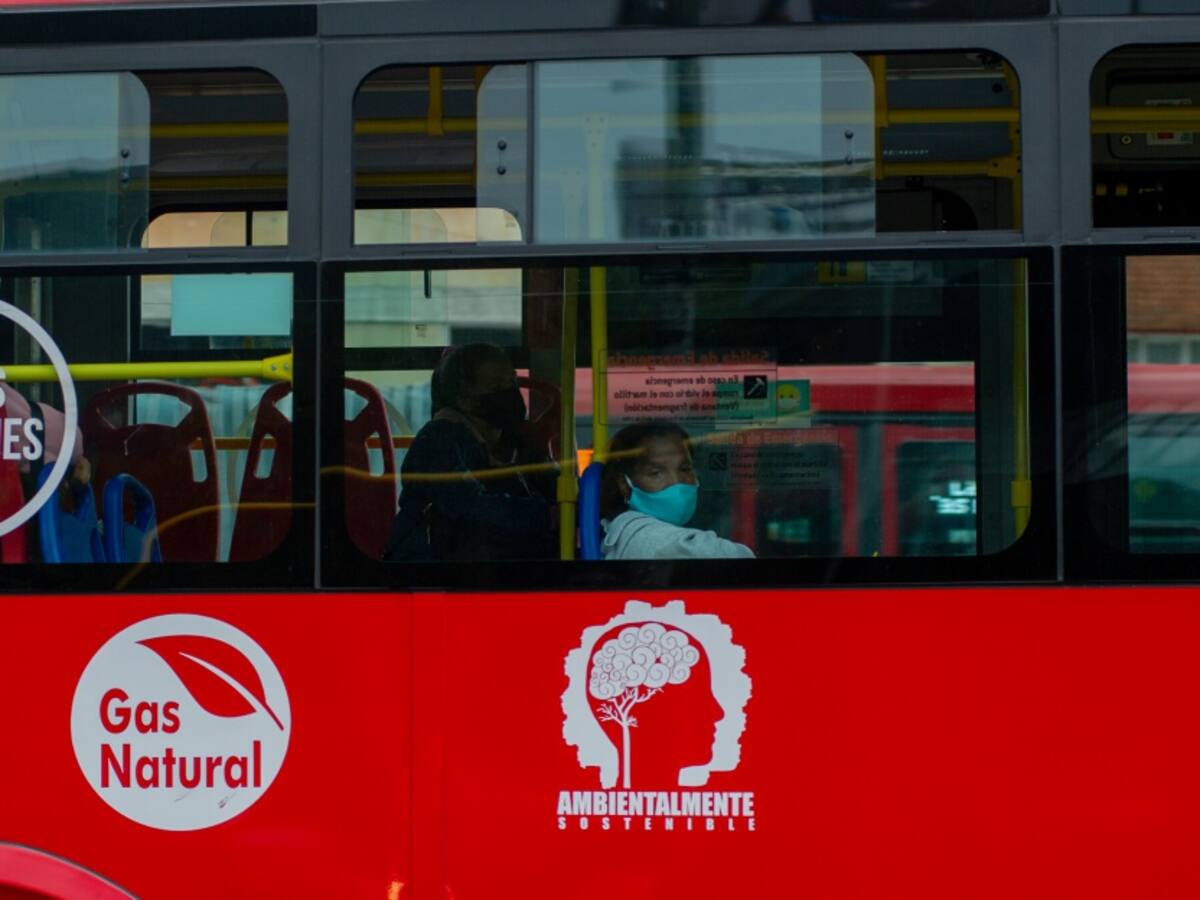 Transmilenio reporta bloqueo total del sistema