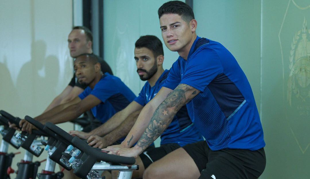 James Rodríguez entrenando con Al-Rayyan en 2021