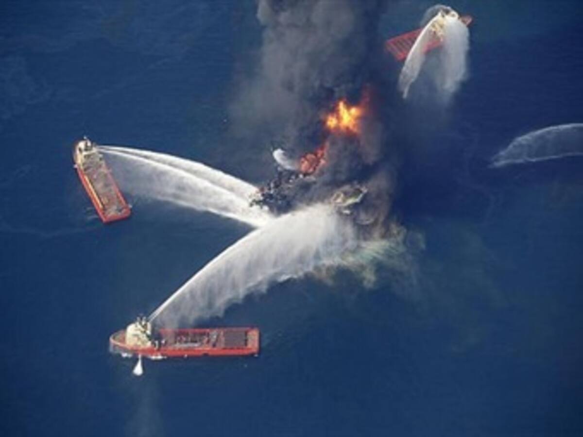 Video del derrame de petróleo de la compañía British Petroleum (BP) en el Golfo de México