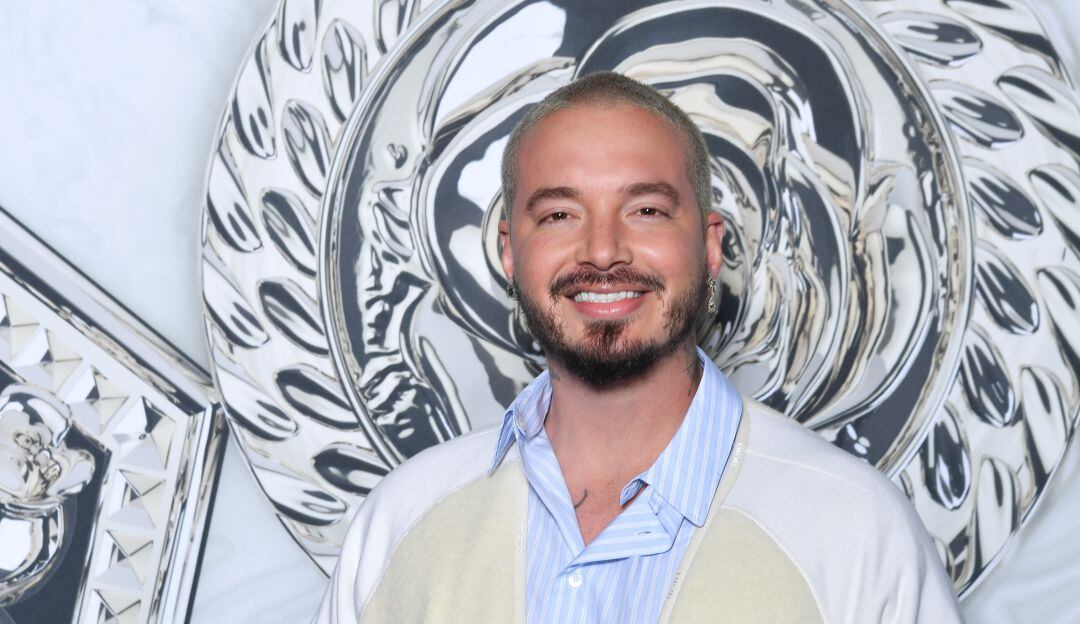 "Te van a llegar tus tenis": J Balvin a niño que tenía tenis chiviados