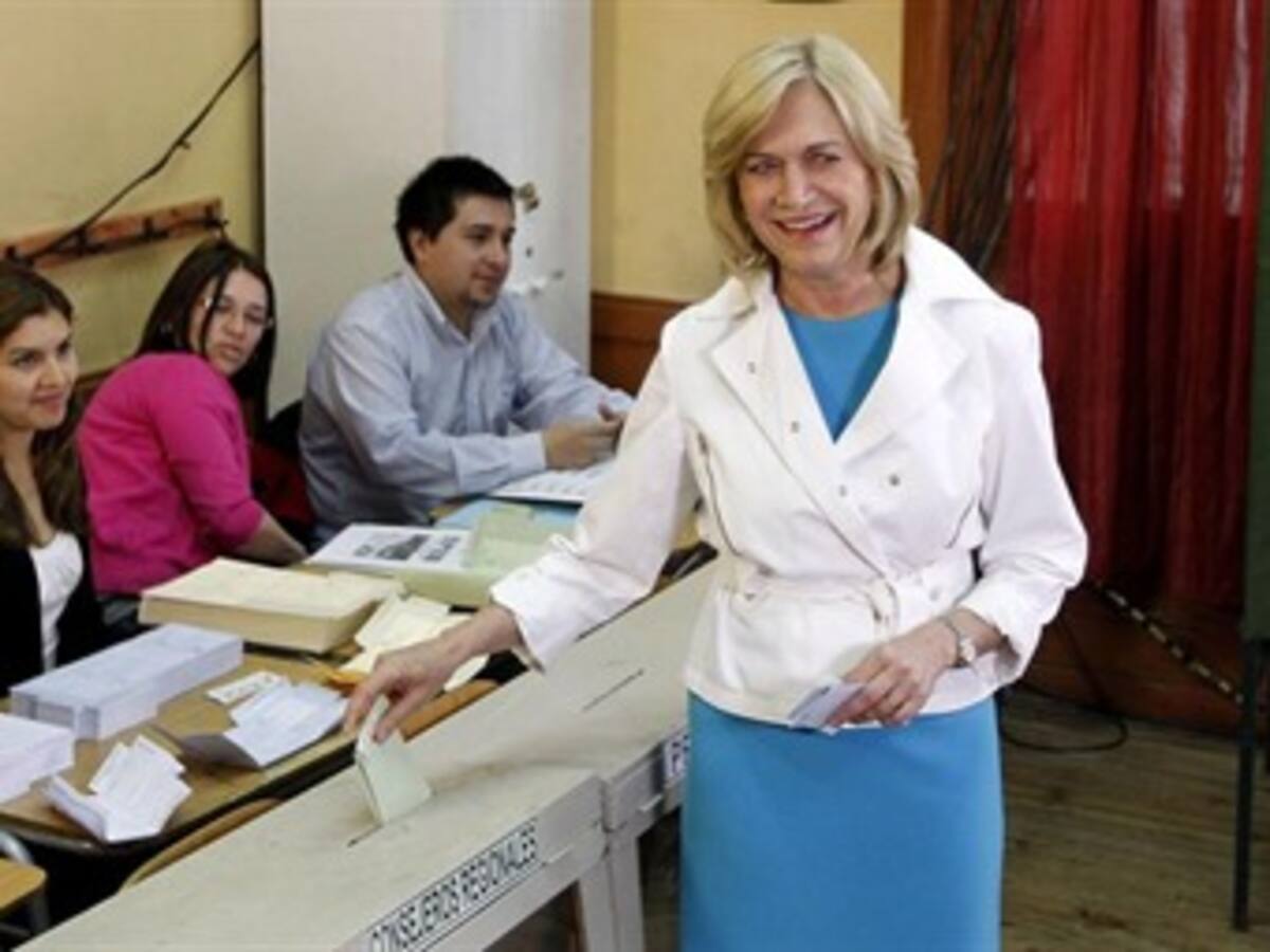 Candidata de derecha confía enfrentarse a Bachelet en segunda vuelta