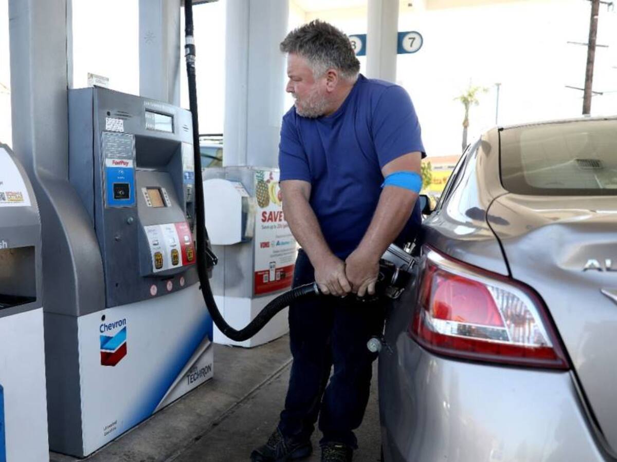 Inflación de EE.UU. cayó al 8,5 % en julio por baja de precios de gasolina y energía