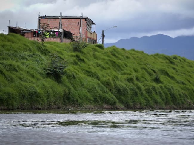 Los millonarios hallazgos en obras por el río Bogotá