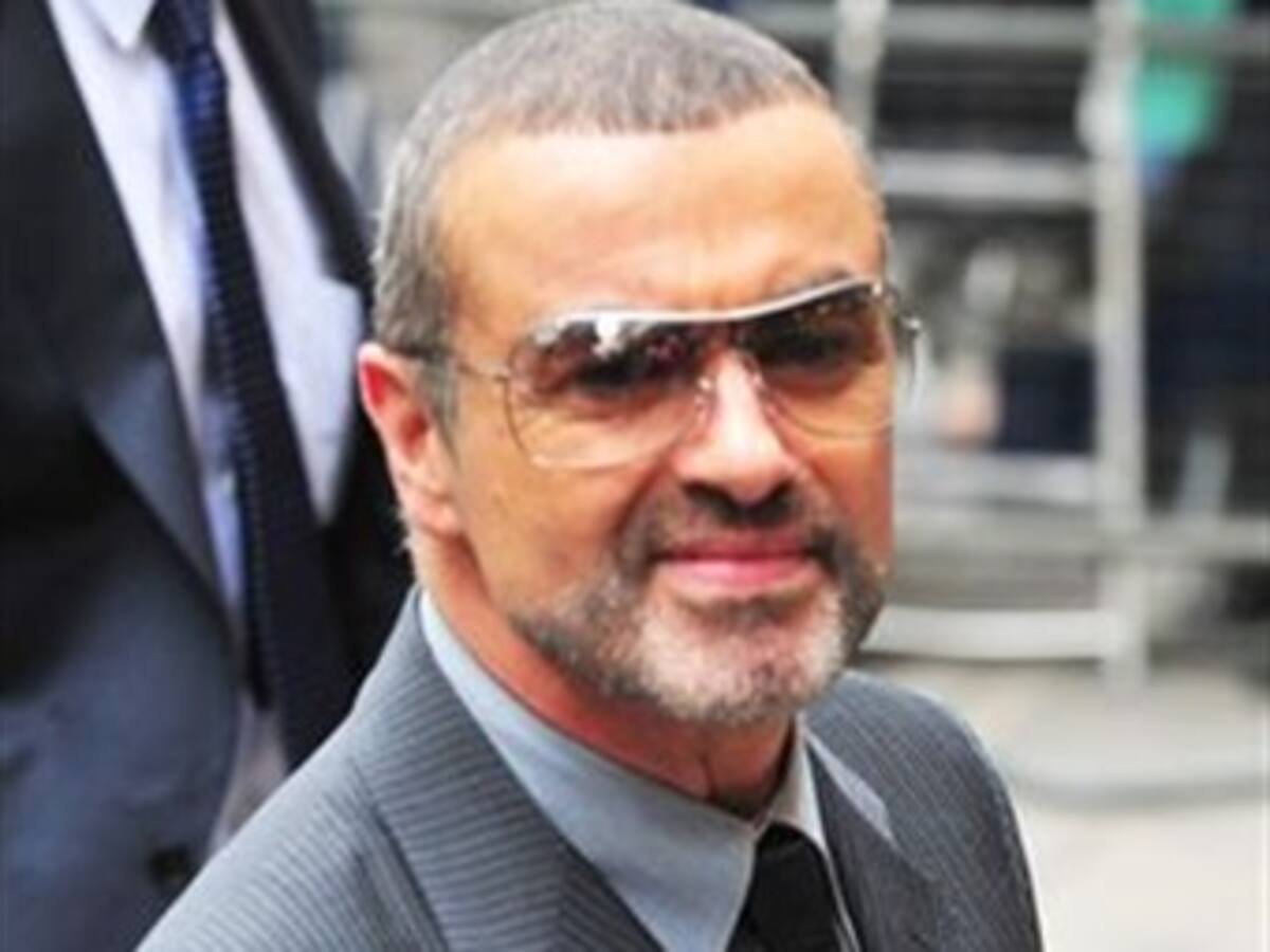 George Michael sale de la cárcel tras cumplir condena por droga