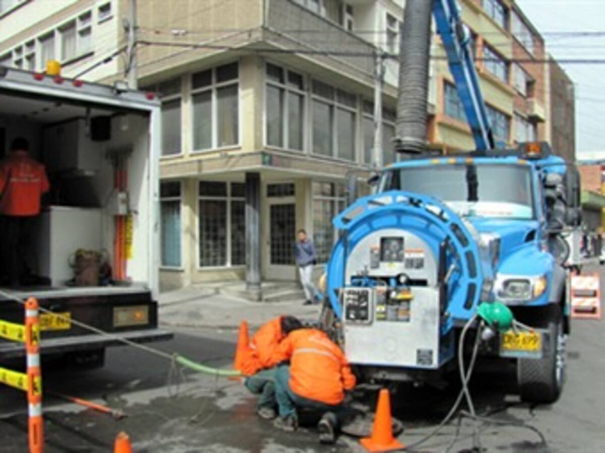 Habitantes del barrio Los Laureles deben pagar construcción de alcantarillado: Consejo