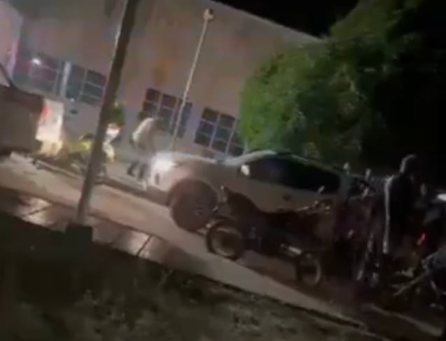 Policías heridos en Pelaya